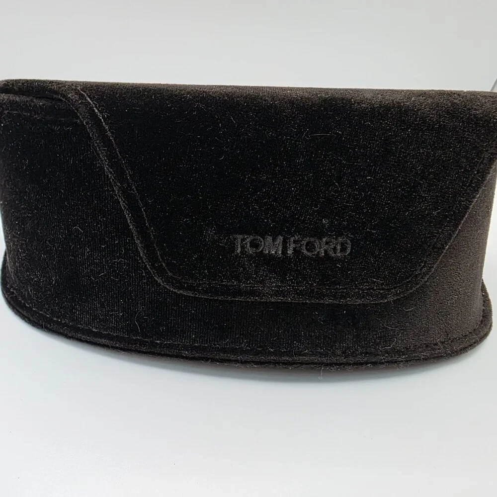 Tom Ford Bianca Brown Oversized Sunglasses with Case - Picture 12 of 13